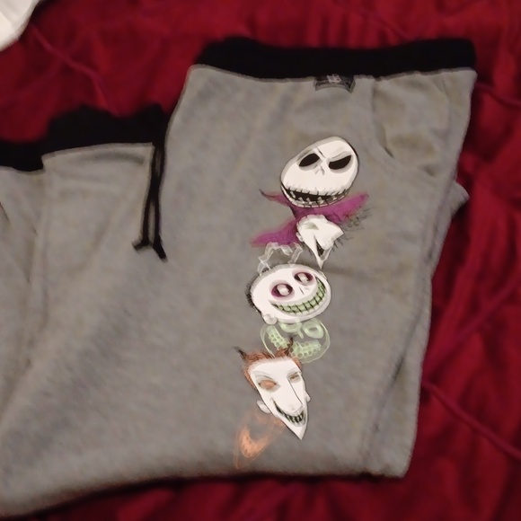 Sweats - Picture 2 of 3